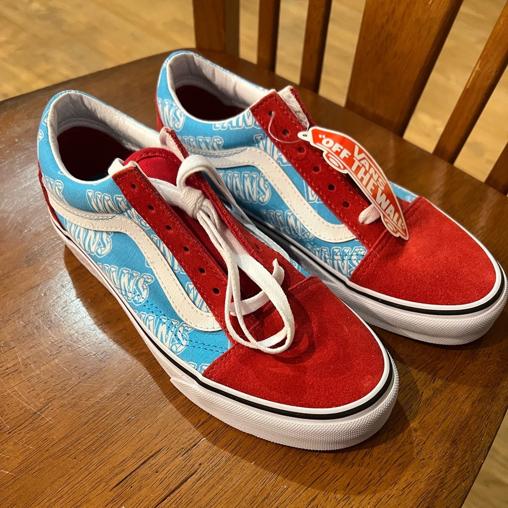 NWT Vans size 7